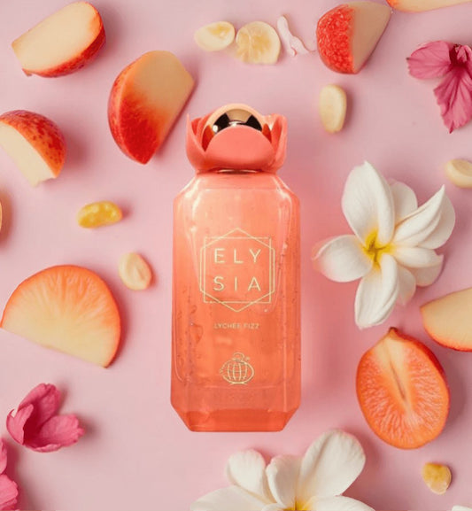 Flacon du parfum unisexe Elysia Lychee Fizz aux notes fruitées de litchi, jasmin et bois de santal.